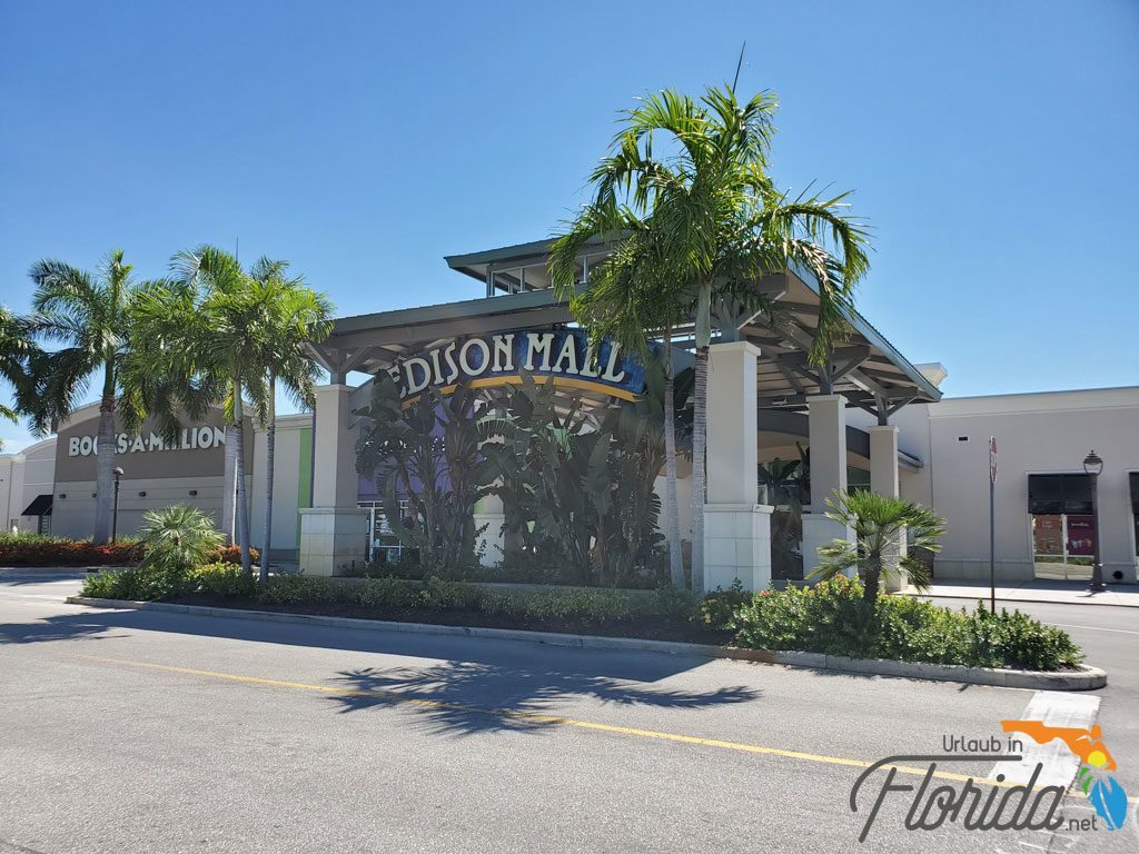 Edison-Mall-Cape-Coral-Haupteingang-1-